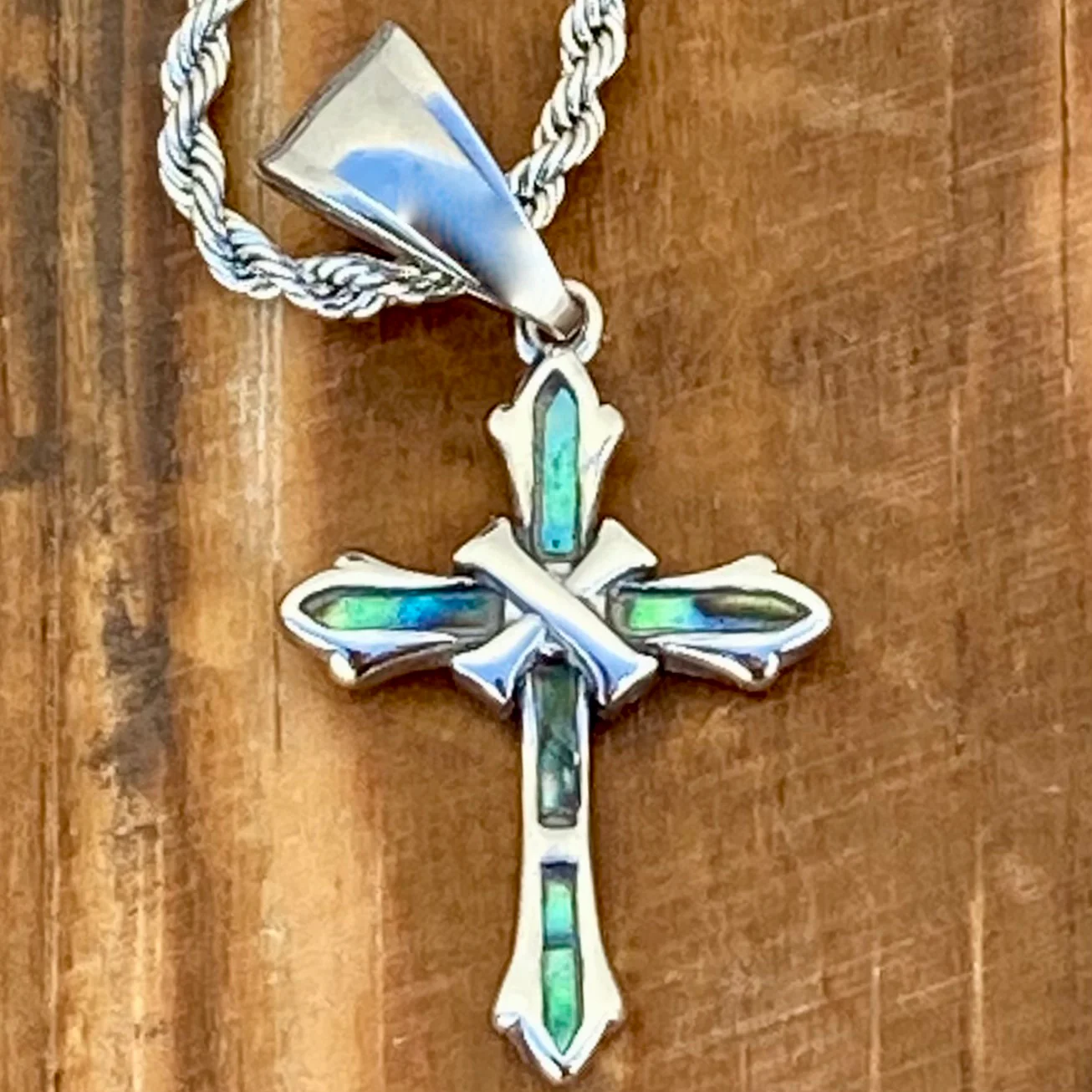 Women's Pendants and Necklaces